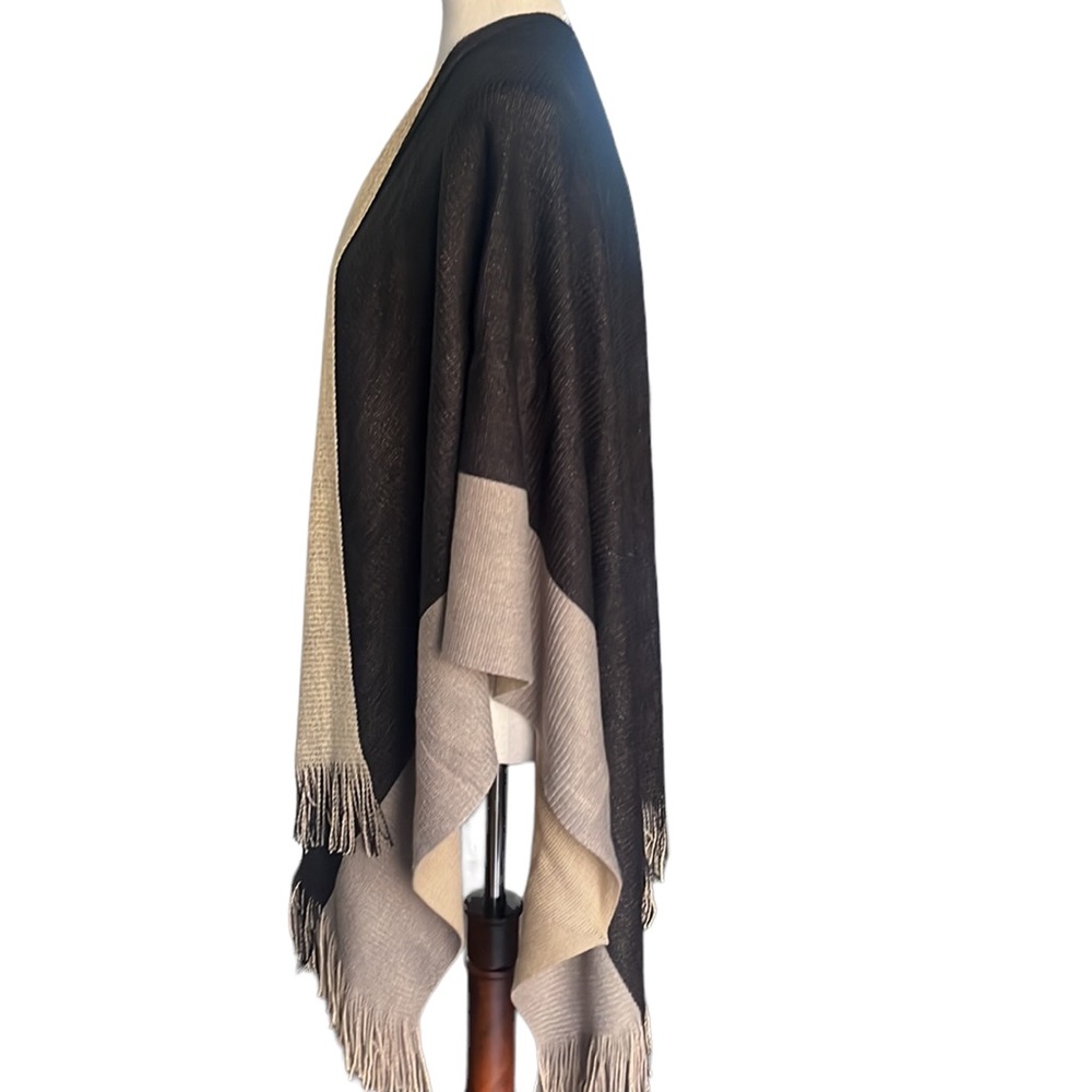 Croft & Barrow Beige and Black Wrap One Size OS - Picture 4 of 6